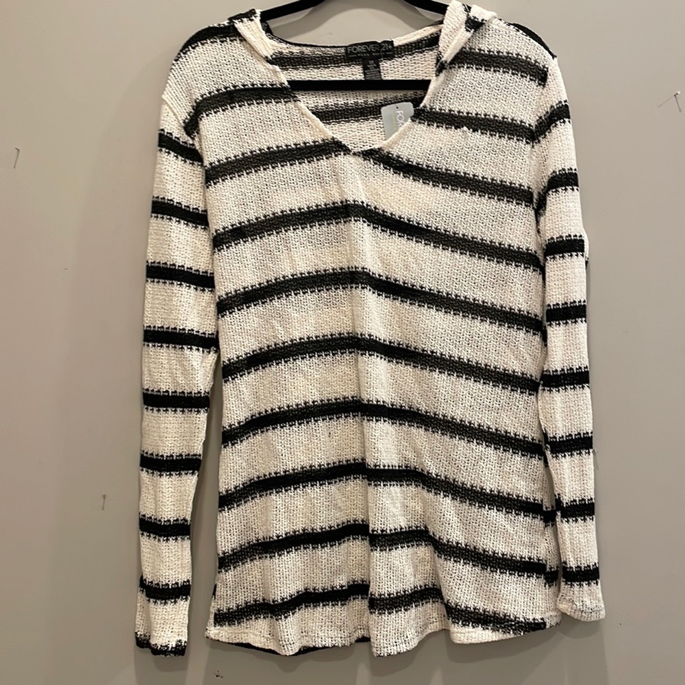 Knitted striped hoodie